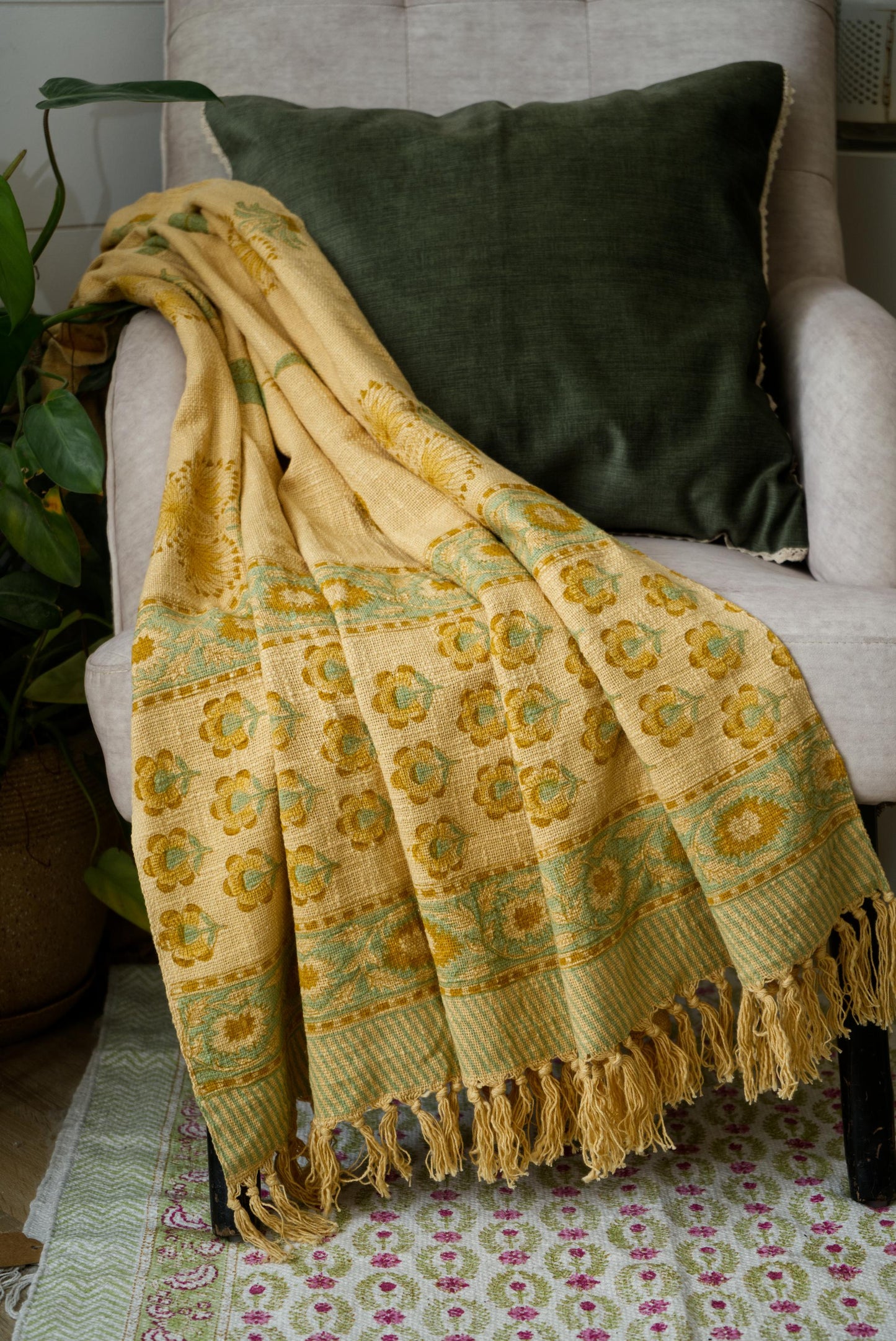 The Meadow Walk Throw