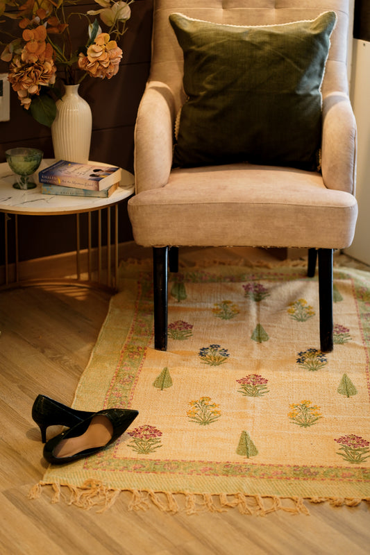 Beige Sadabahaar Floor rug - small