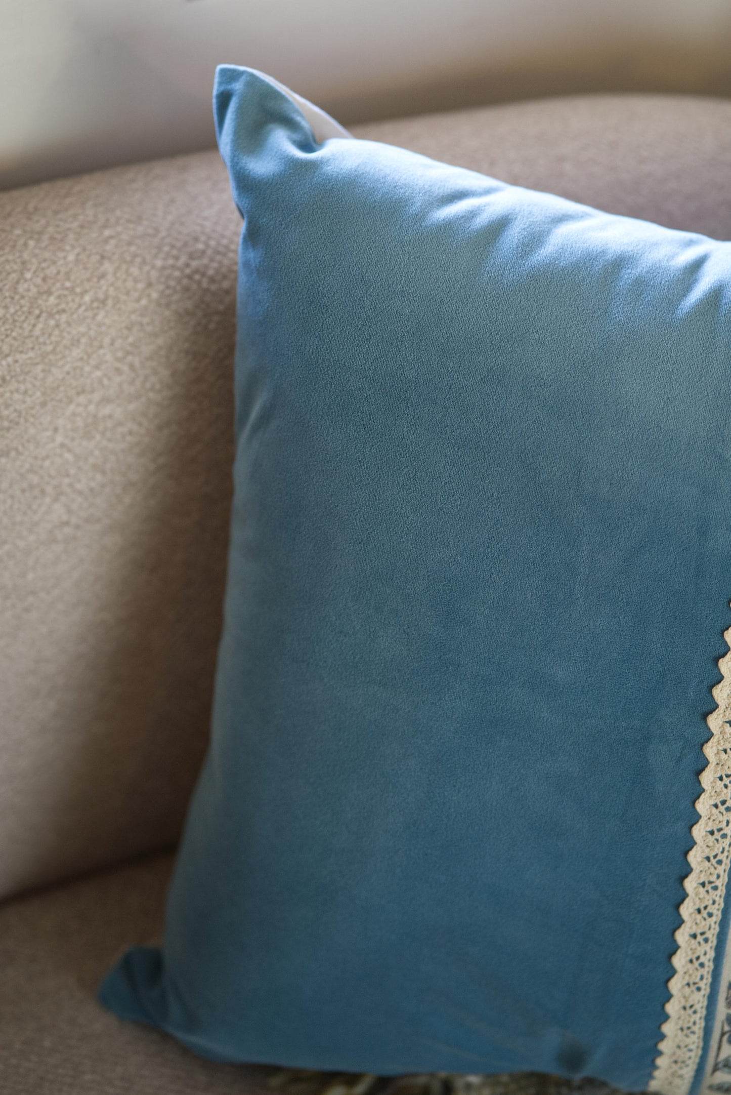 The blue patch cushion