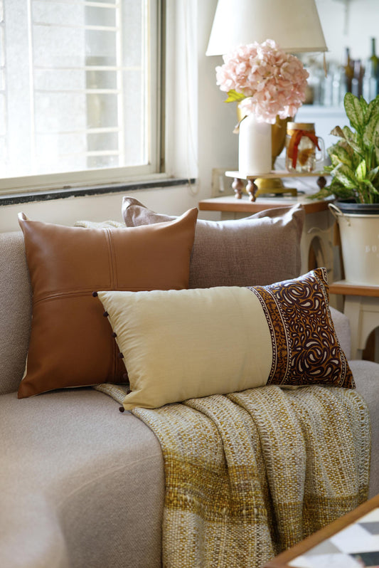 The Walnut Whisper Cushion set