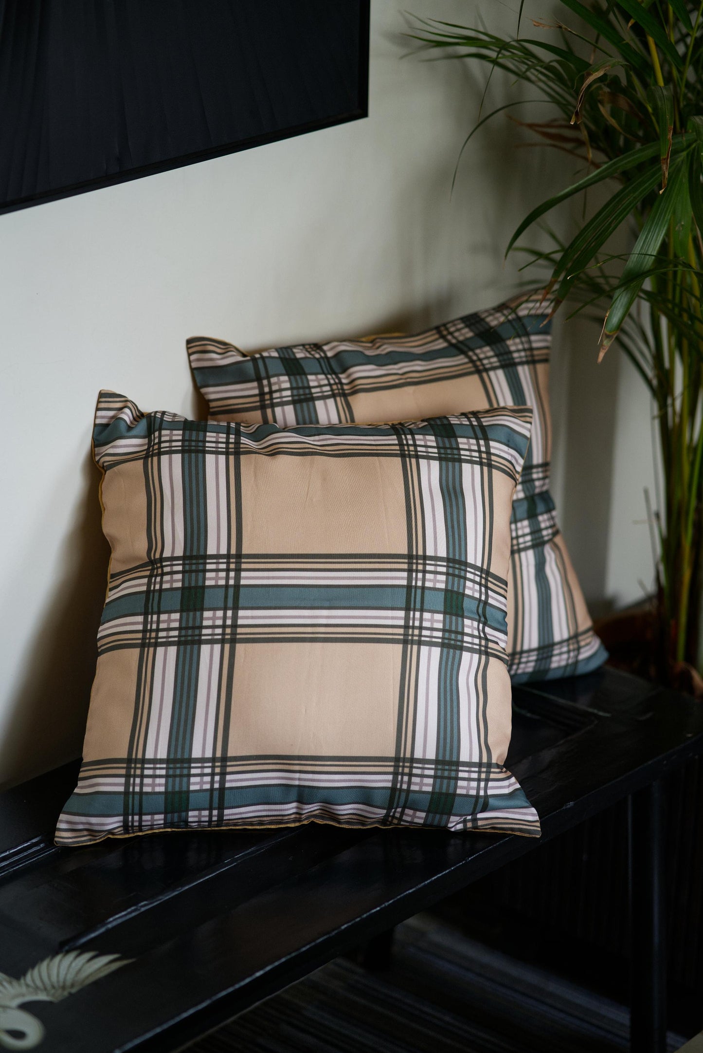 The Vintage Green Checks Cushion set
