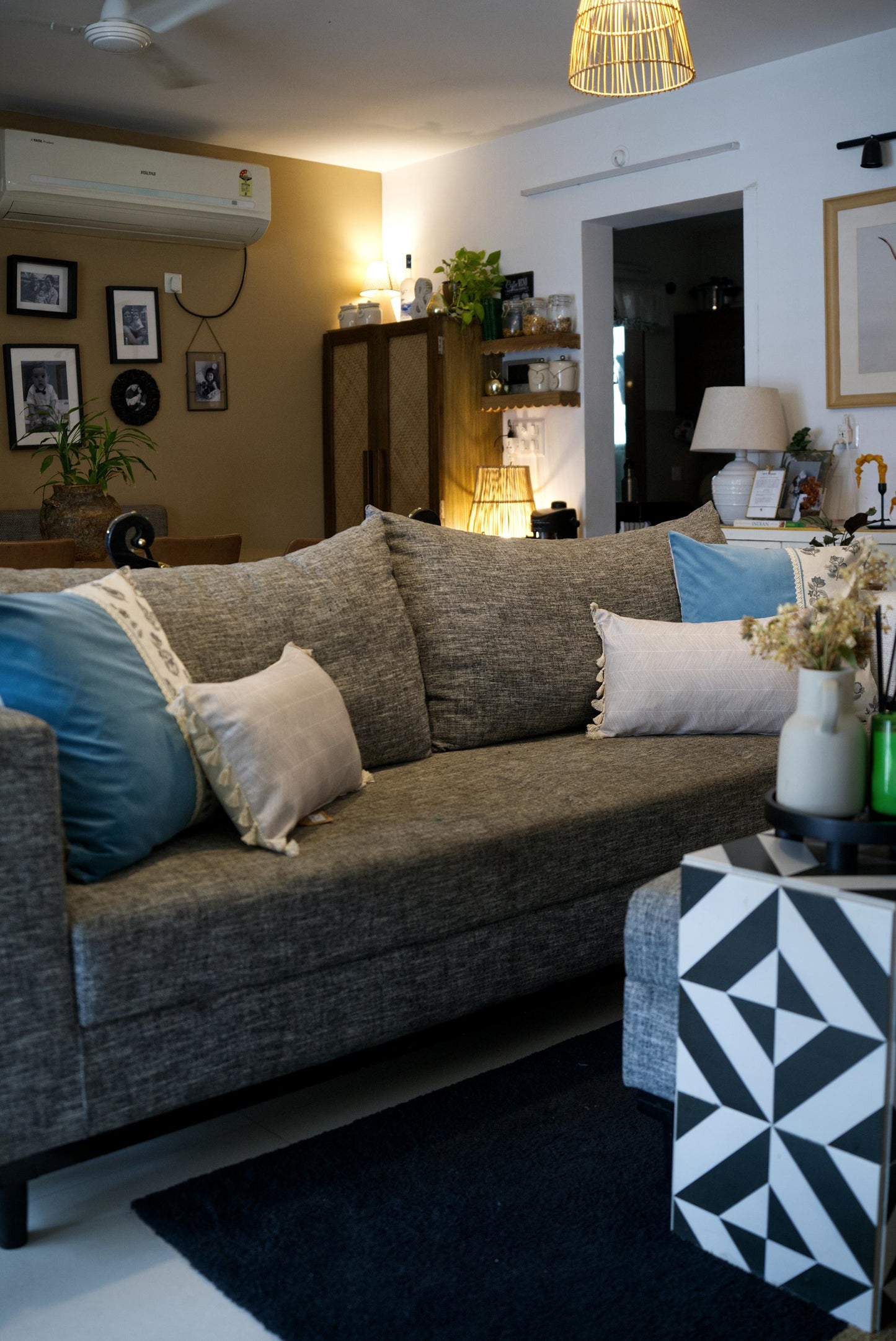 The Still Waters collection Cushion set