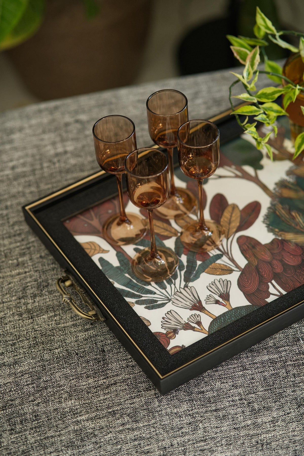 The Gulmohar tray - Black