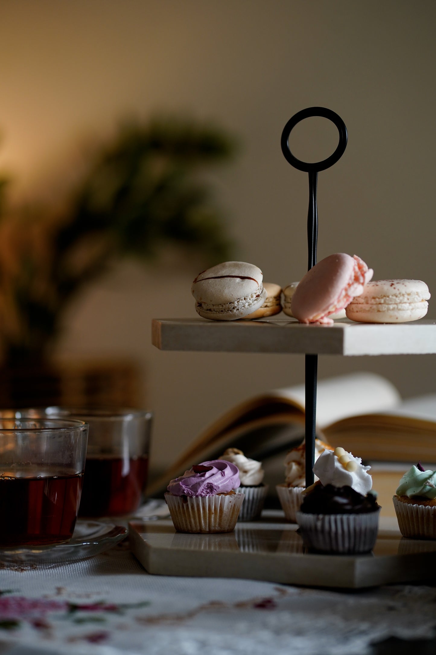 White Hexagon Cup Cake stand
